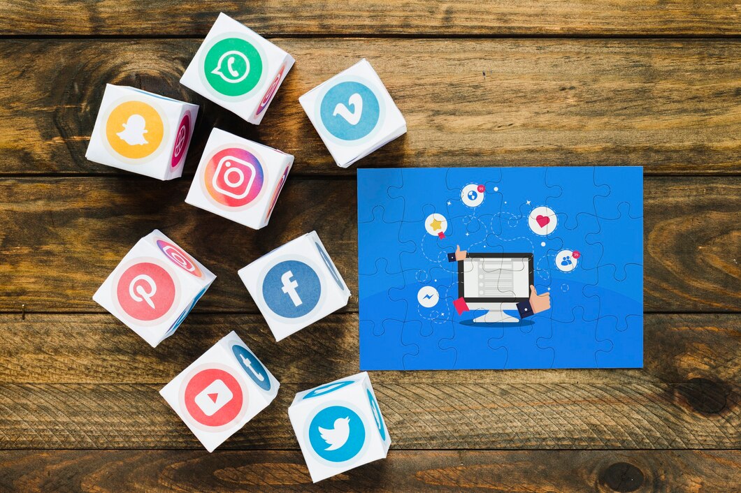Social Media Juggling: Top Tips & Tricks for Effective Cross-Posting